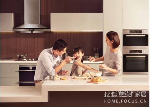 方太油烟机联手《欢乐喜剧人3》将娱乐营销玩